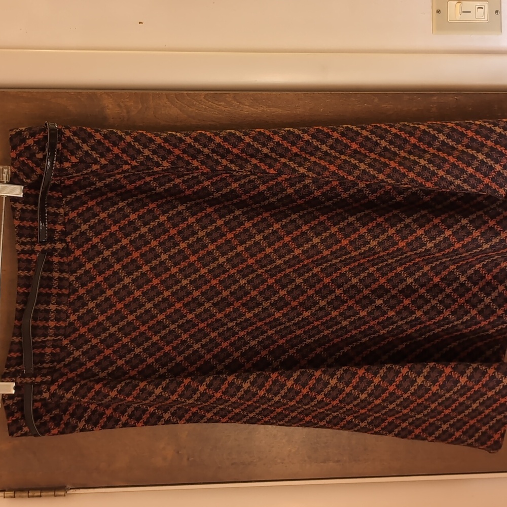 Dressbarn Skirt